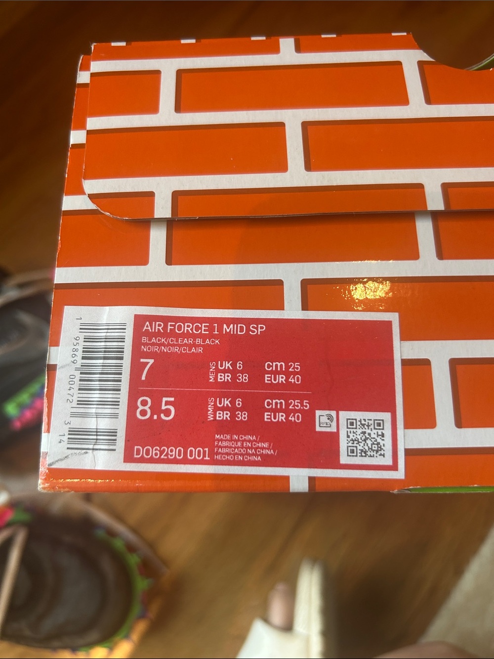 Off-White Kids Black Sneakers with Multicolor Sole Accents - Picture 11 of 11